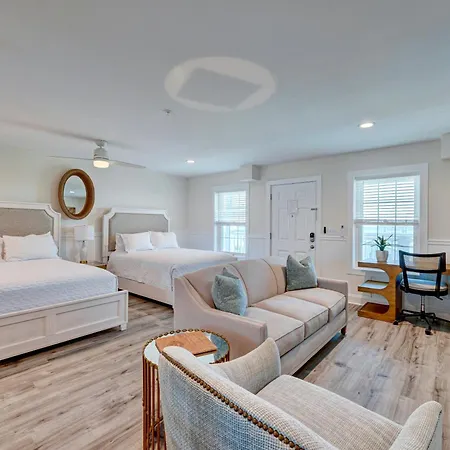2002 Queen Suite, 2Nd Floor Surfside